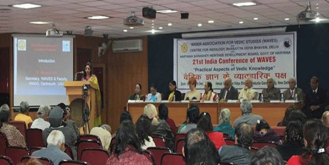 Dr. Aparna Dhir conducting Valedictory Session of 21st WAVES India Conference